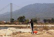 पुर्व पश्चिम रेल मार्ग : मकवानपुरकाे खोला क्षेत्रमा डिपिआर सर्वे हुँदै