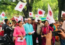 हेटौंडा–११ मा वडा अध्यक्षकी उम्मेदवार जुना दाहाल घरदैलोमा