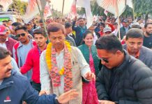 ‘मंसिर ४ ओली सरकार’भन्दै हेटौंडामा एमालेको शक्ति प्रर्दशन