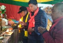 कैलाश–९ का लामा गुरुहरुले बर्तौलालाई दिए आर्शिवाद