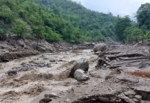 पाँचथरमा बाढी पहिरोले ६१ परिवारका ३ सय विस्थापित