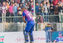 नेपालको तेस्राे विकेट गयो,रोहित पौडेललाई रोहित शर्माले क्याच आउट गरे