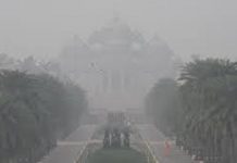 दिल्लीमा वायु प्रदूषण फेरि बढ्यो, दिवालीमा पटका पड्काउँदा अवस्था झन् खराब बन्दै