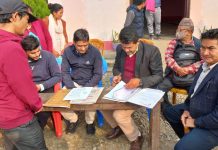 राक्सिराङमा वडामै पुगेर योजना सम्झौता