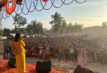 बबिता र प्रदीपको दोहोरीमा नाचे मकवानपुरे