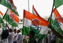 चुनाव नजिकिँदै गर्दा भारतमा विपक्षी दलकाे ‘बैंक खाता राेक्का’