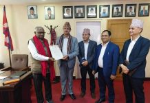 संघीय सरकारलाई बागमतीका वन मन्त्री पोखरेलको प्रस्ताव– सरकारी भवनमा स्वदेशी काठ प्रयोगको व्यवस्था गरौं