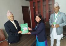 प्रदेश प्रमुख शर्मासमक्ष महालेखापरीक्षकको प्रतिवेदन पेस