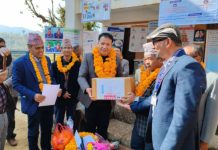 स्वास्थ्य विमा अभियानमा सहभागी हुन स्वास्थ्यमन्त्री थापाको आग्रह