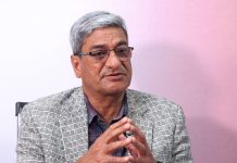 गृहमन्त्री लेखकद्वारा पदबाट राजीनामा